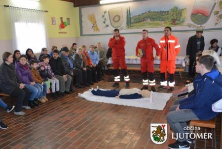 Namestitev defibrilatorja tudi v Desnjaku 5